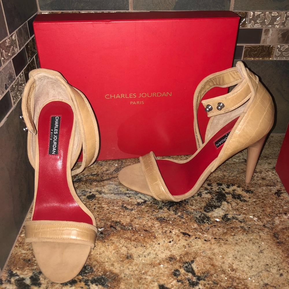Charles Jourdan Paris Holly heels